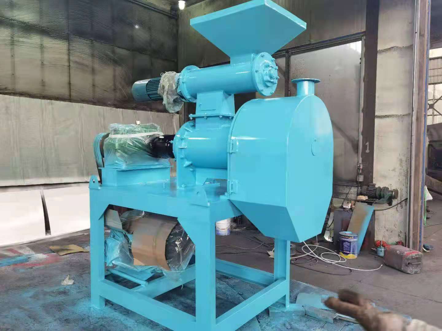 怎樣把豬糞加工成有機肥呢？(圖1)